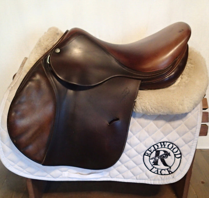 16.5" Antares Saddle - 2002 - 1 Flaps - 4.5" dot to dot