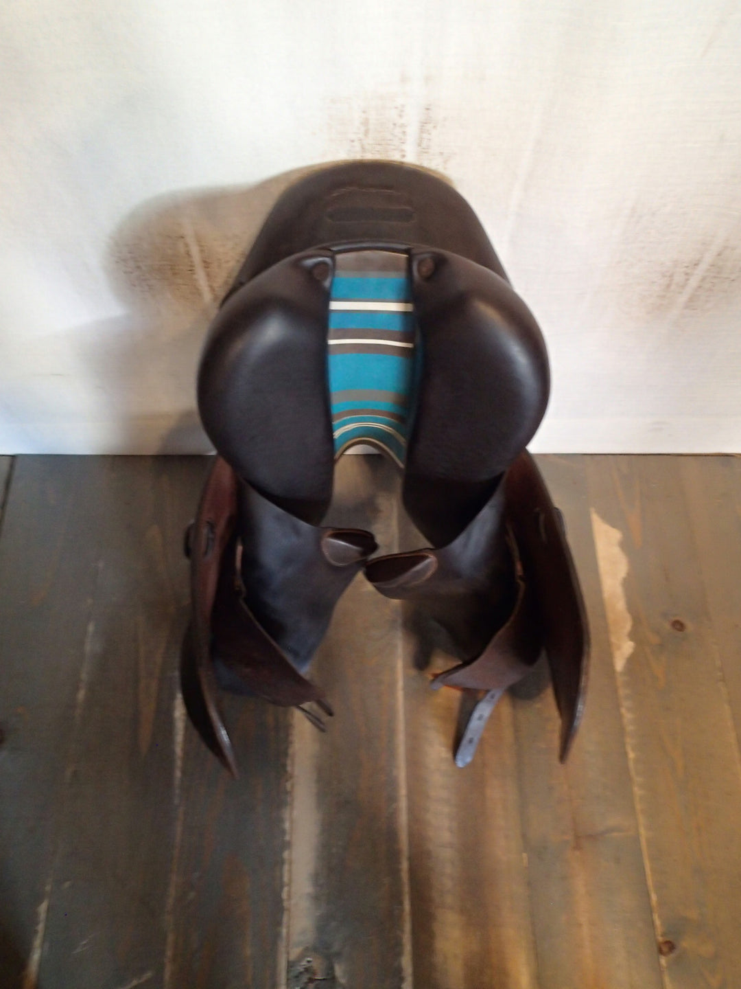 16.5" Voltaire Stuttgart Saddle - Full Buffalo - 2022 - 2A Flaps - 4.75" dot to dot - Pro Panels