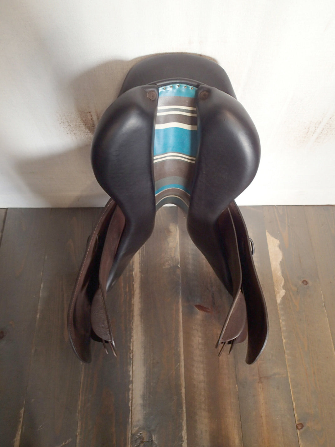 18" Voltaire Palm Beach Saddle - 2021 - 3AA Flaps - 4.75" dot to dot - Pro Panels