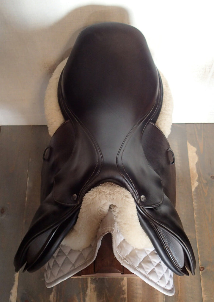 18" Voltaire Palm Beach Saddle - 2021 - 3AA Flaps - 4.75" dot to dot - Pro Panels