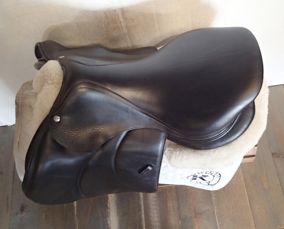 17.5" Voltaire Palm Beach Saddle - Full Buffalo - 2020 - 1A Flaps - 4.75" dot to dot - Pro Panels