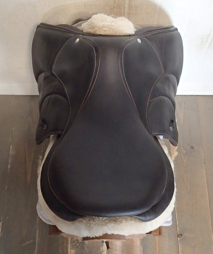 18" Voltaire Palm Beach Saddle - Full Buffalo - 2023 - 2AA Flaps - 4.75" dot to dot - Pro Panels