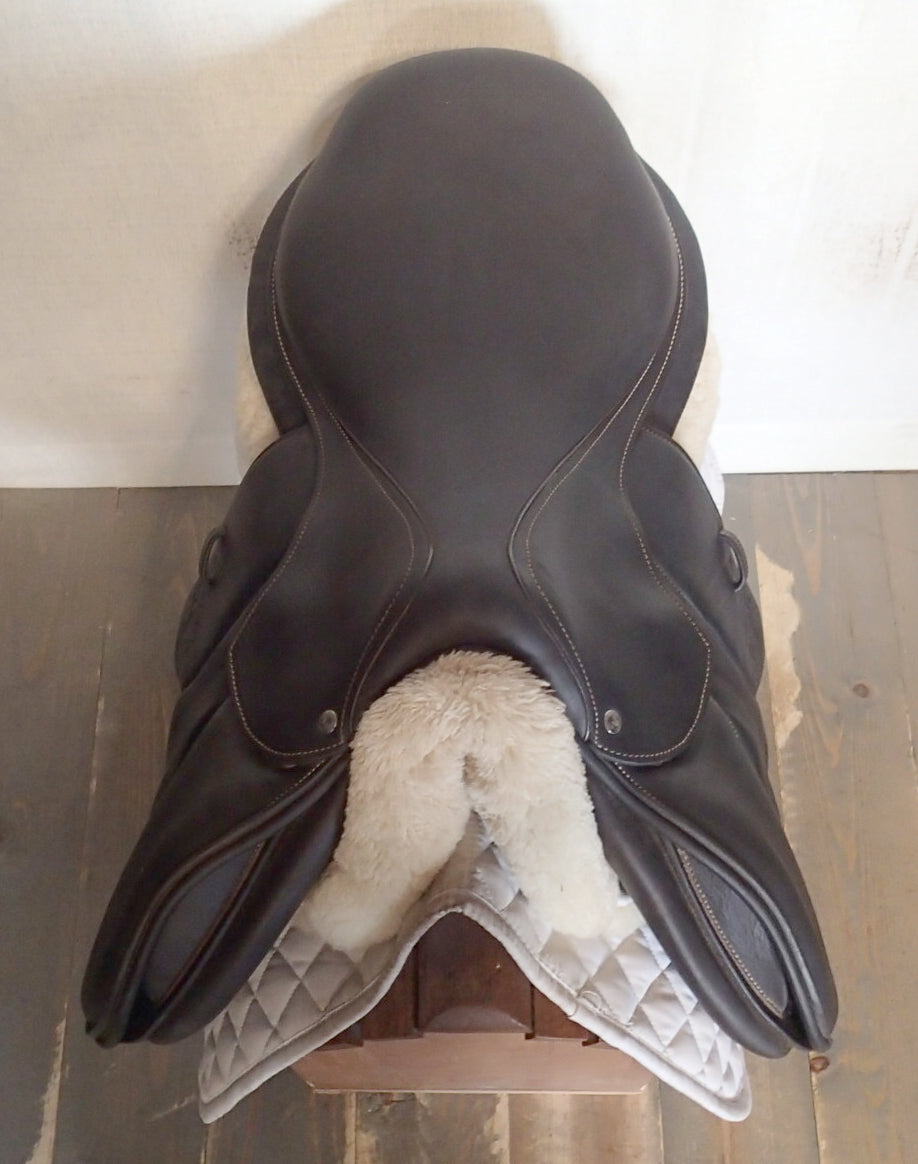 18" Voltaire Palm Beach Saddle - Full Buffalo - 2023 - 2AA Flaps - 4.75" dot to dot - Pro Panels