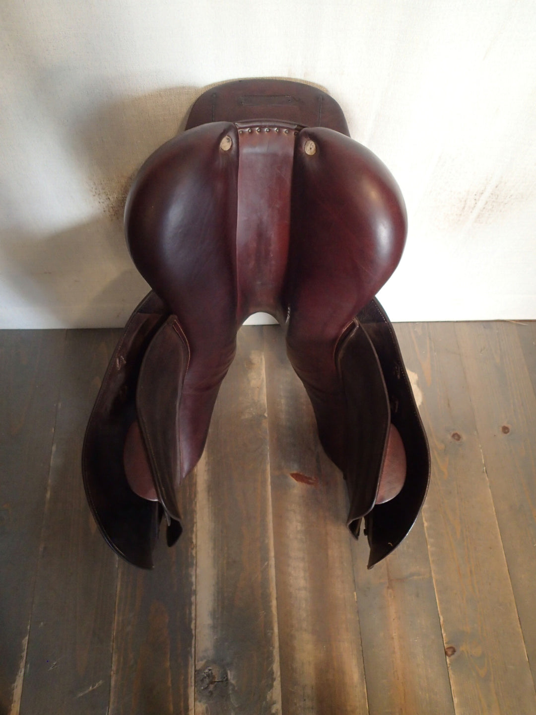 18" CWD Saddle - 2015 - 4C Flaps - SE02 - 4.5" dot to dot