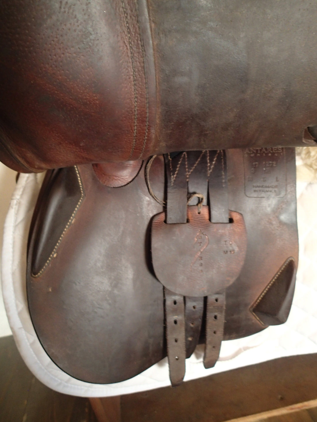 18.5" Antares Contact Saddle - 2017 - 3NB Flaps - 4.75" dot to dot