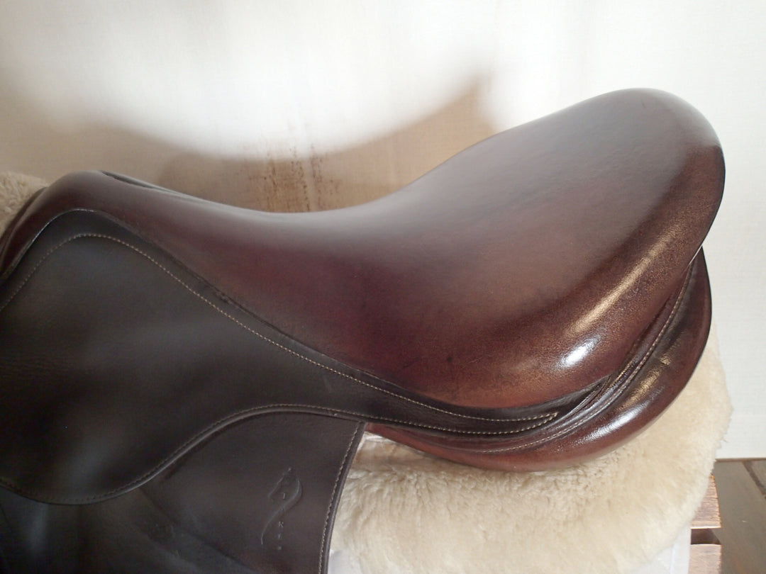 18.5" Antares Contact Saddle - 2017 - 3NB Flaps - 4.75" dot to dot