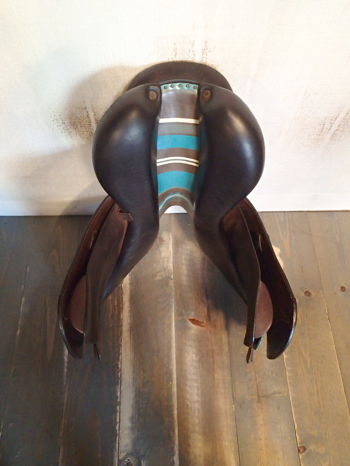 17" Voltaire Palm Beach Saddle - Full Buffalo - 2019 - 2AA Flaps - 4.75" dot to dot - Pro Panels