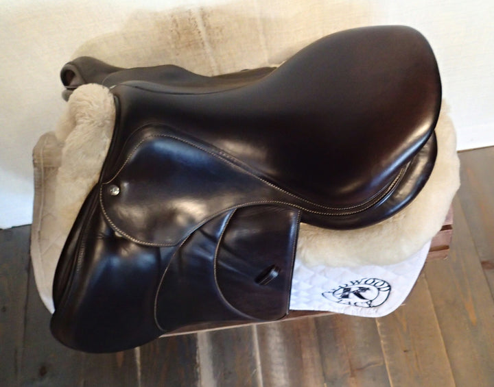 17" Voltaire Palm Beach Saddle - Full Buffalo - 2019 - 2AA Flaps - 4.75" dot to dot - Pro Panels