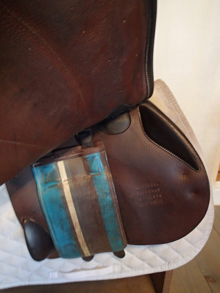 17" Voltaire Palm Beach Saddle - Full Buffalo - 2019 - 2AA Flaps - 4.75" dot to dot - Pro Panels