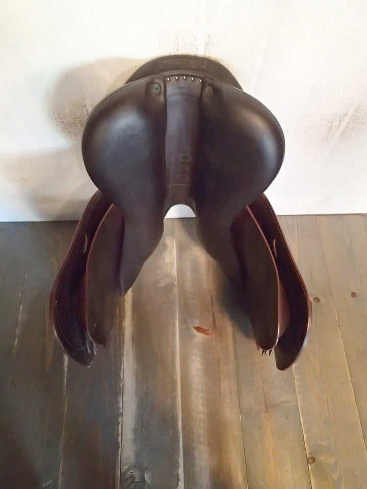 17" Devoucoux Biarritz O Saddle - Full Buffalo - 2021 - 3AB Flaps - 4.5" dot to dot