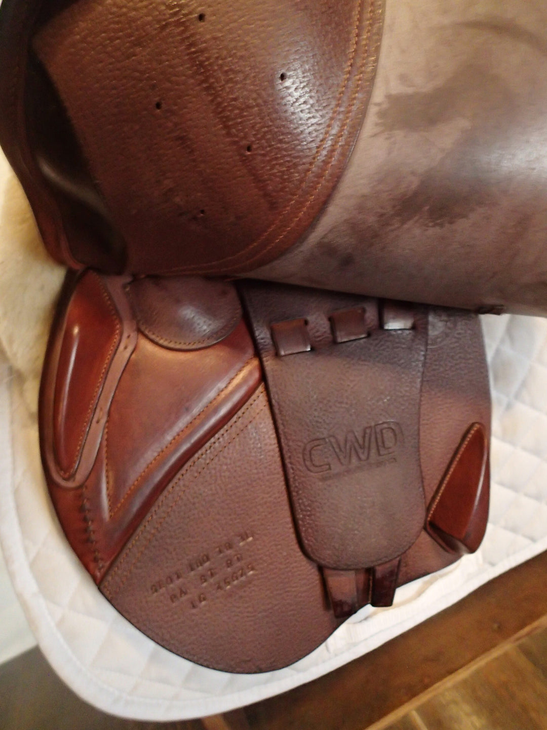 18" CWD Saddle - 2016 - 3L Flaps - SE01 - 4.25" dot to dot - Pro Panels