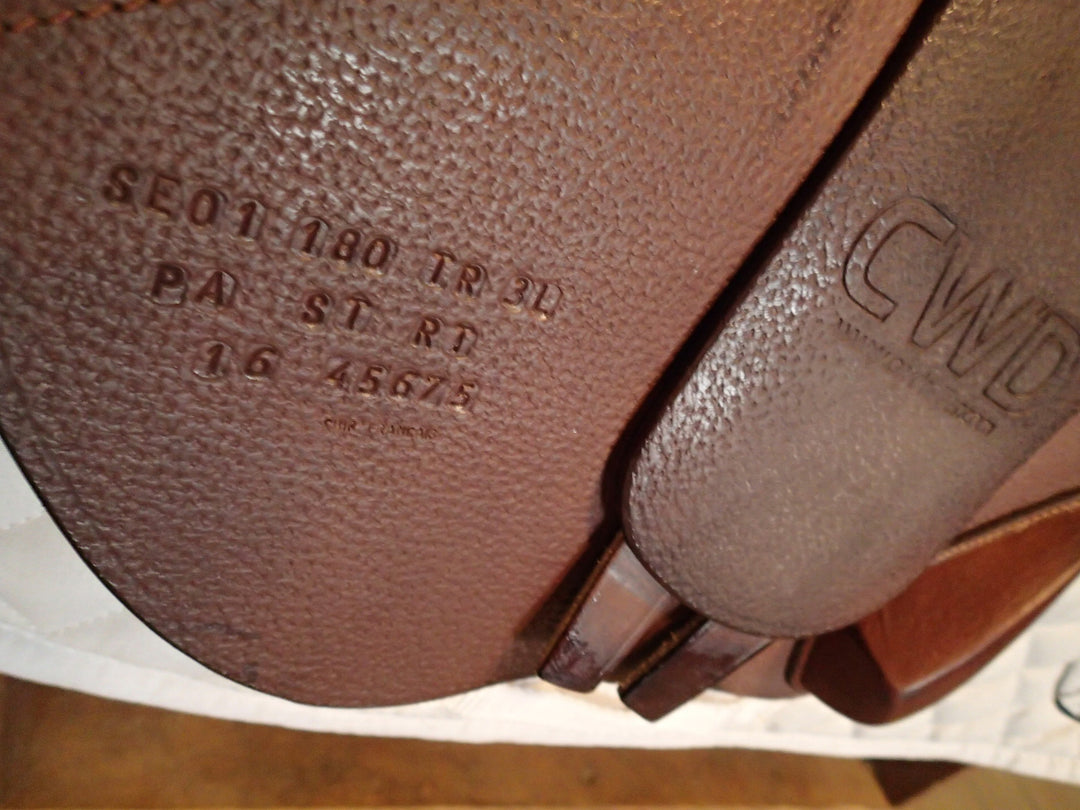 18" CWD Saddle - 2016 - 3L Flaps - SE01 - 4.25" dot to dot - Pro Panels