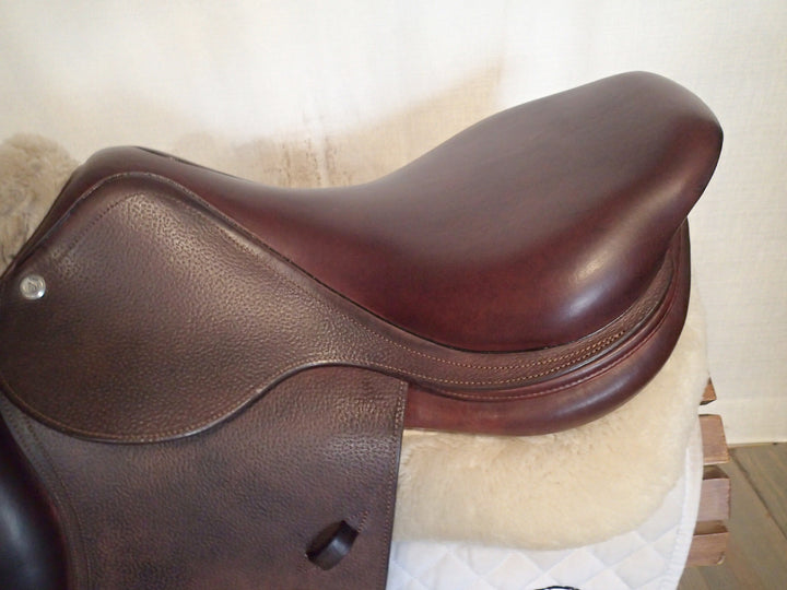 18" CWD Saddle - 2016 - 3L Flaps - SE01 - 4.25" dot to dot - Pro Panels