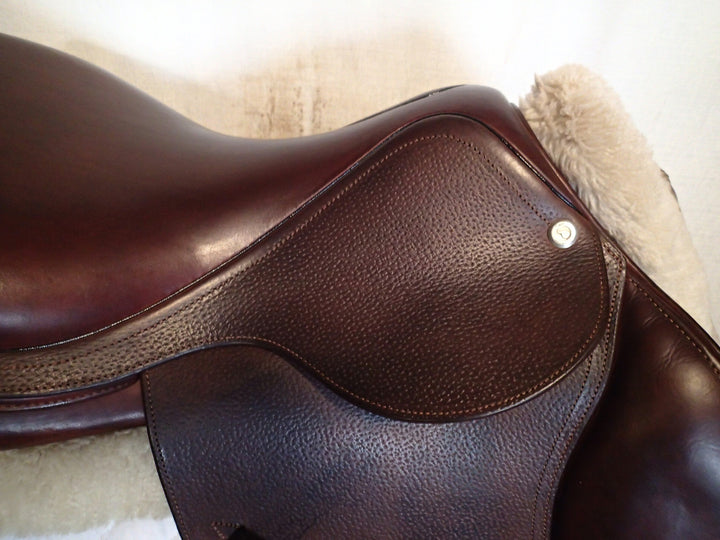 18" CWD Saddle - 2016 - 3L Flaps - SE01 - 4.25" dot to dot - Pro Panels