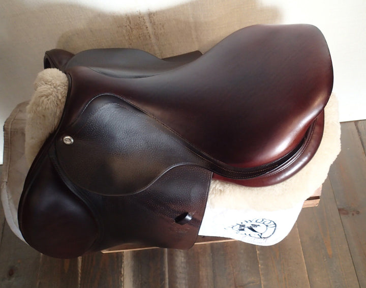 17.5" CWD Saddle - 2019 - 3L Flaps - SE01 - 4.25" dot to dot - Pro Panels