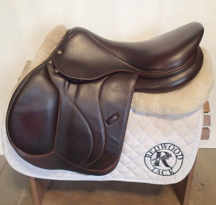 17.5" Devoucoux Biarritz C Saddle - Full Buffalo - 2016 - 3A Flaps - 4.75" dot to dot (954)