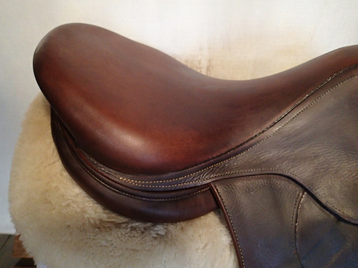 17" Antares Evolution Saddle - Full Buffalo - 2014 - 2N Flaps - 4.5" dot to dot (955)