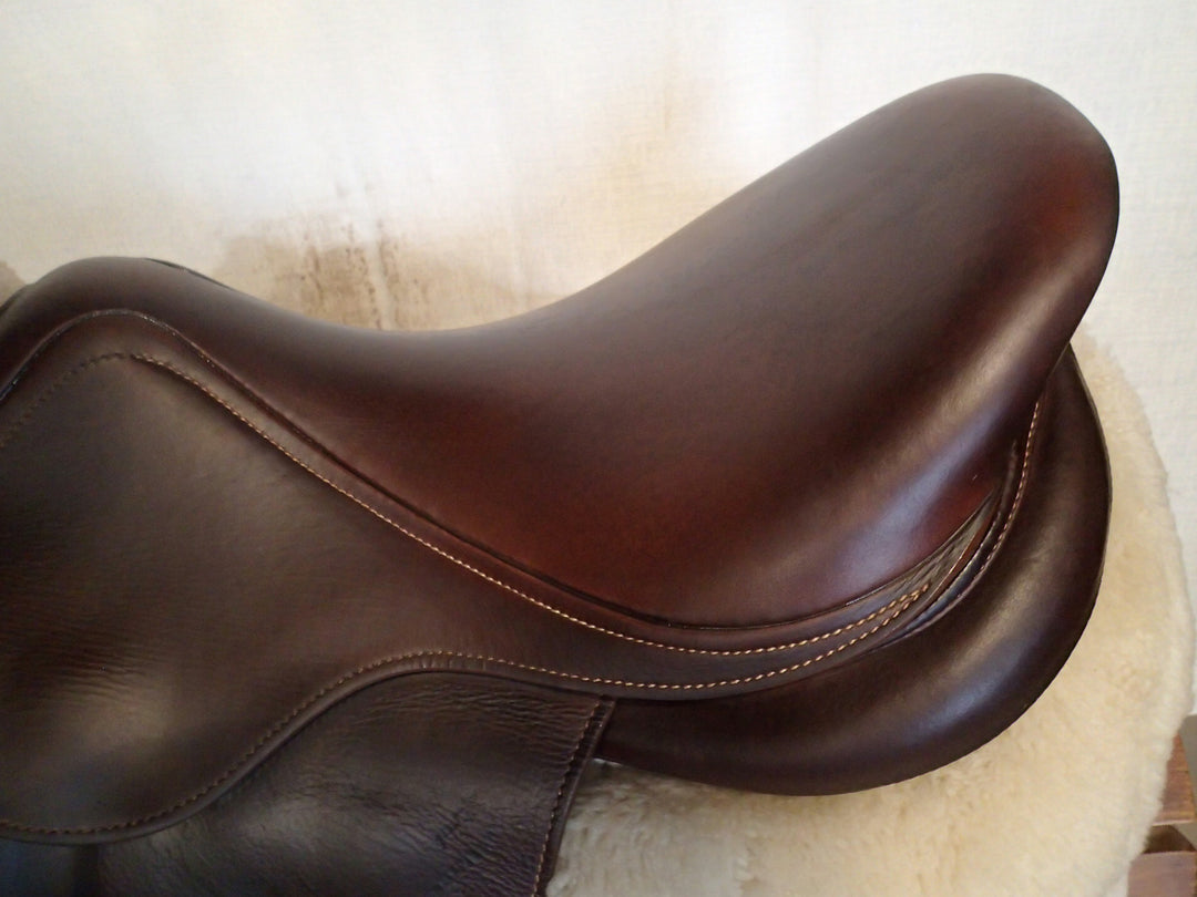 17.5" Antares Connexion Saddle - Full Buffalo - 2020 - 3A Flaps - 5" dot to dot (956)