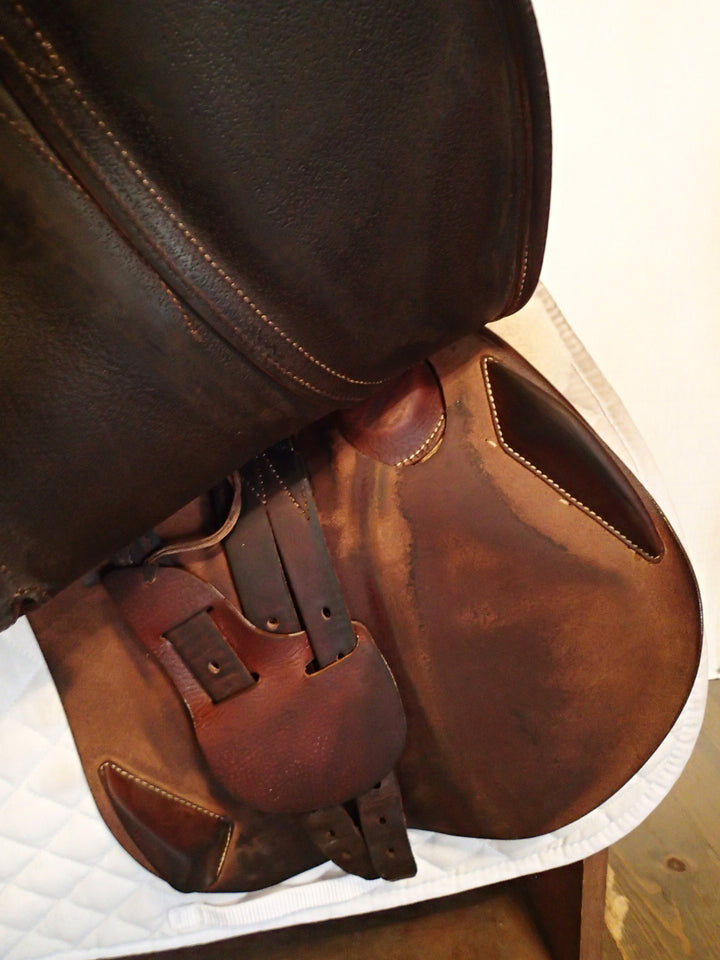 17.5" Antares Connexion Saddle - Full Buffalo - 2020 - 3A Flaps - 5" dot to dot (956)