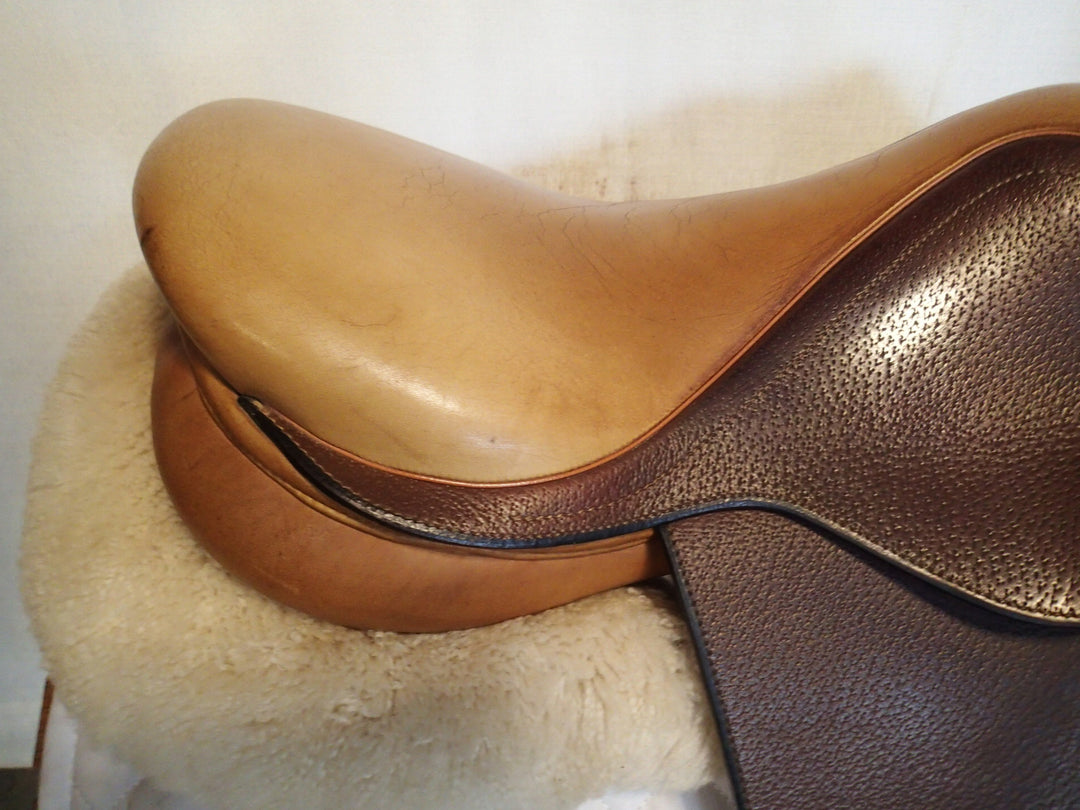 15" Beval LTD Junior Pony Saddle (957)