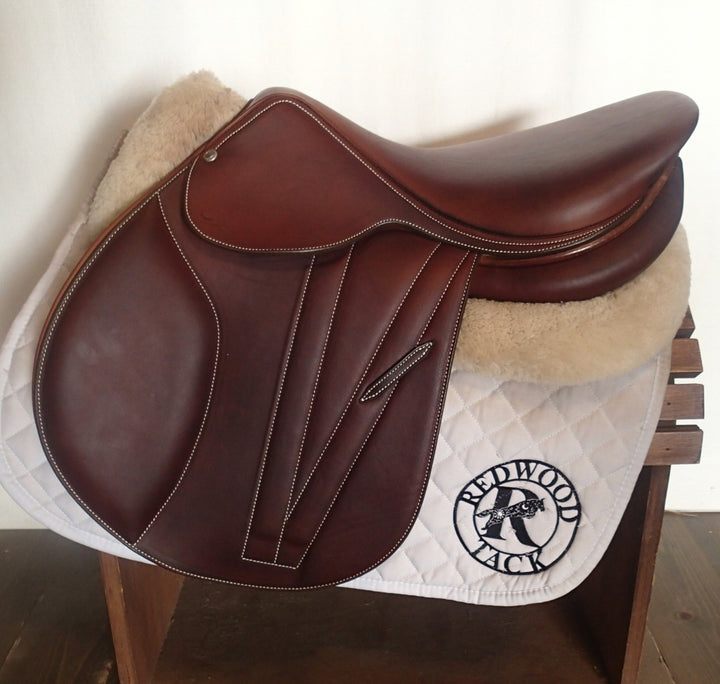 18" Butet Premium Saddle - Full Calfskin - 2012 - L Seat - 2.25 Flaps - 4.5" dot to dot (958)