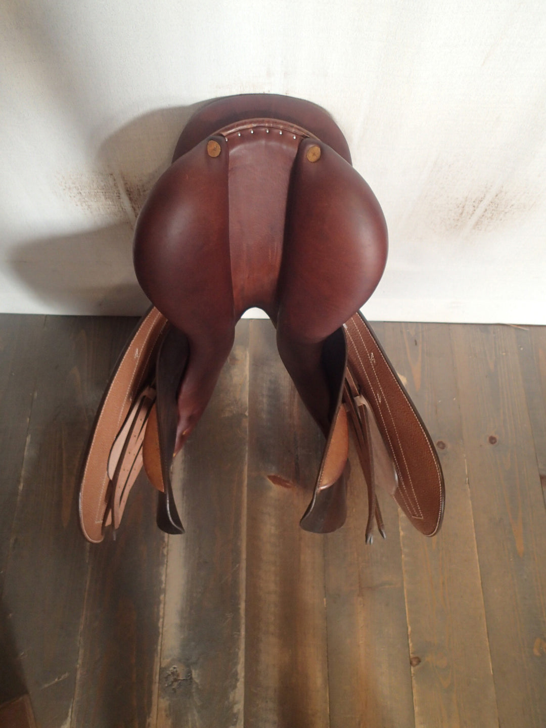18" Butet Premium Saddle - Full Calfskin - 2012 - L Seat - 2.25 Flaps - 4.5" dot to dot (958)