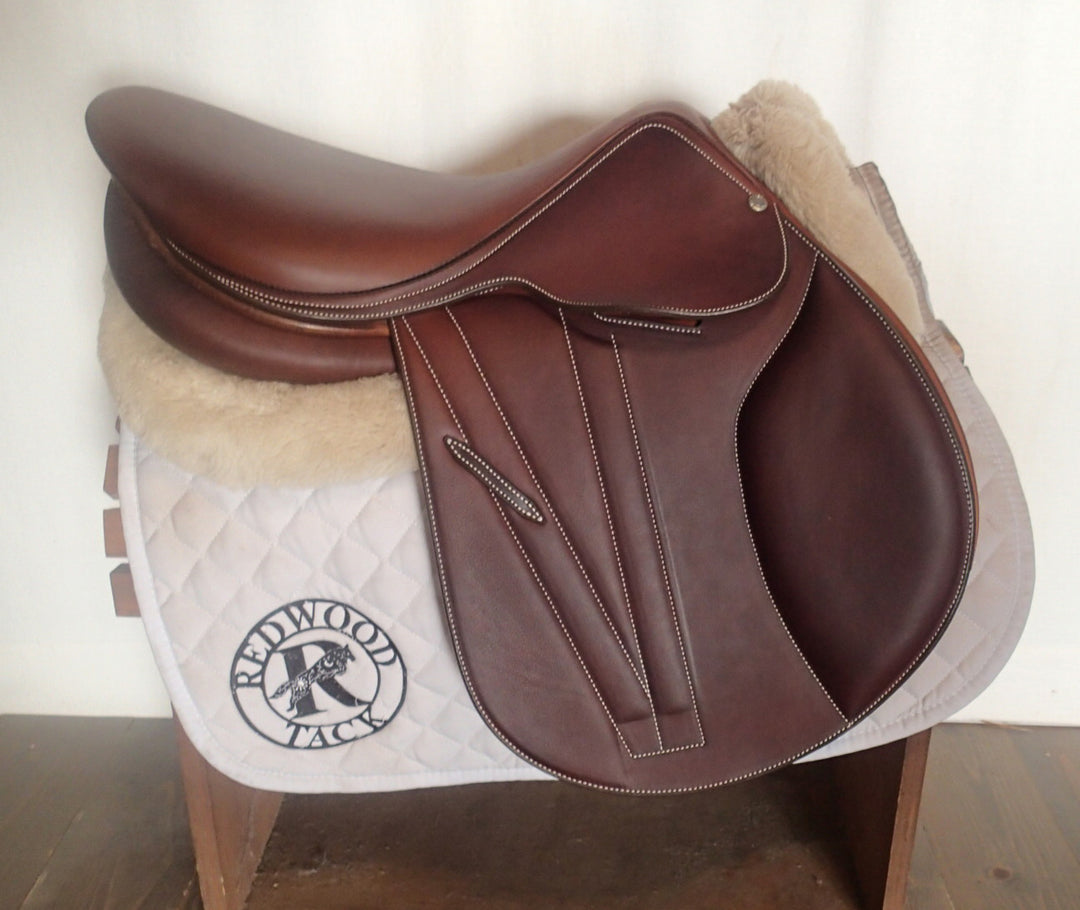 18" Butet Premium Saddle - Full Calfskin - 2012 - L Seat - 2.25 Flaps - 4.5" dot to dot (958)