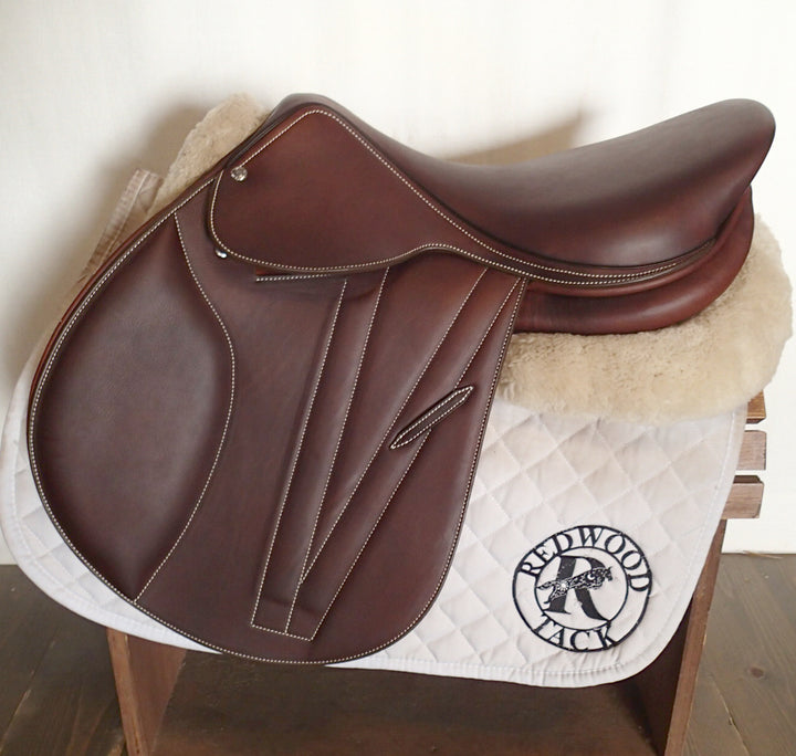 17.5" Butet Premium Saddle - Full Calfskin - 2015 - M Seat - 2.25 Flaps - 4.5" dot to dot (959)