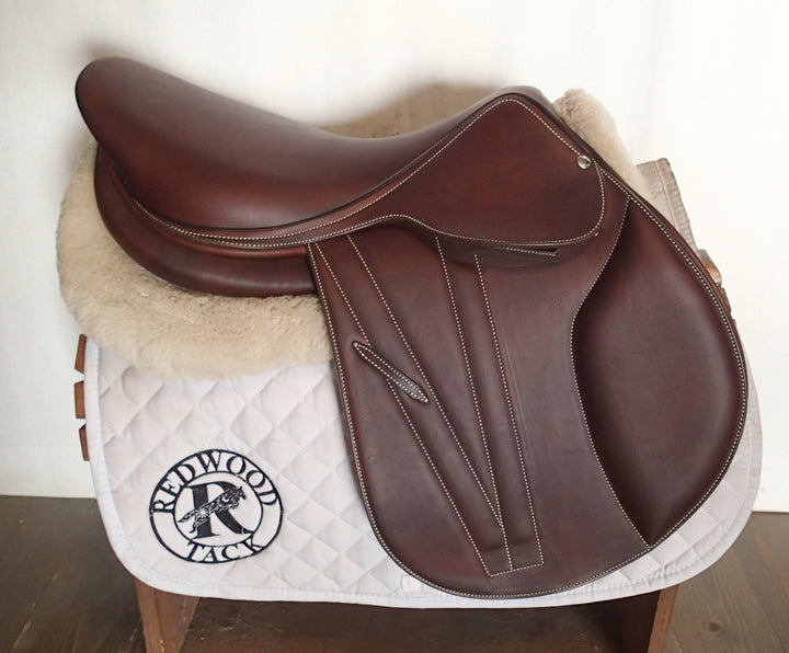 17.5" Butet Premium Saddle - Full Calfskin - 2015 - M Seat - 2.25 Flaps - 4.5" dot to dot (959)