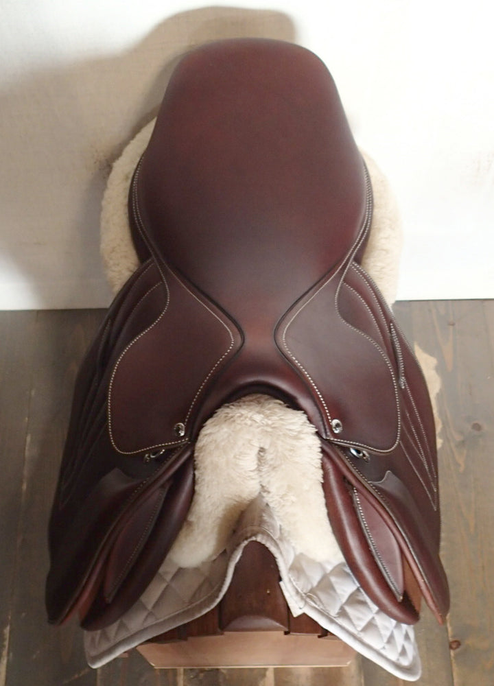 17.5" Butet Premium Saddle - Full Calfskin - 2015 - M Seat - 2.25 Flaps - 4.5" dot to dot (959)