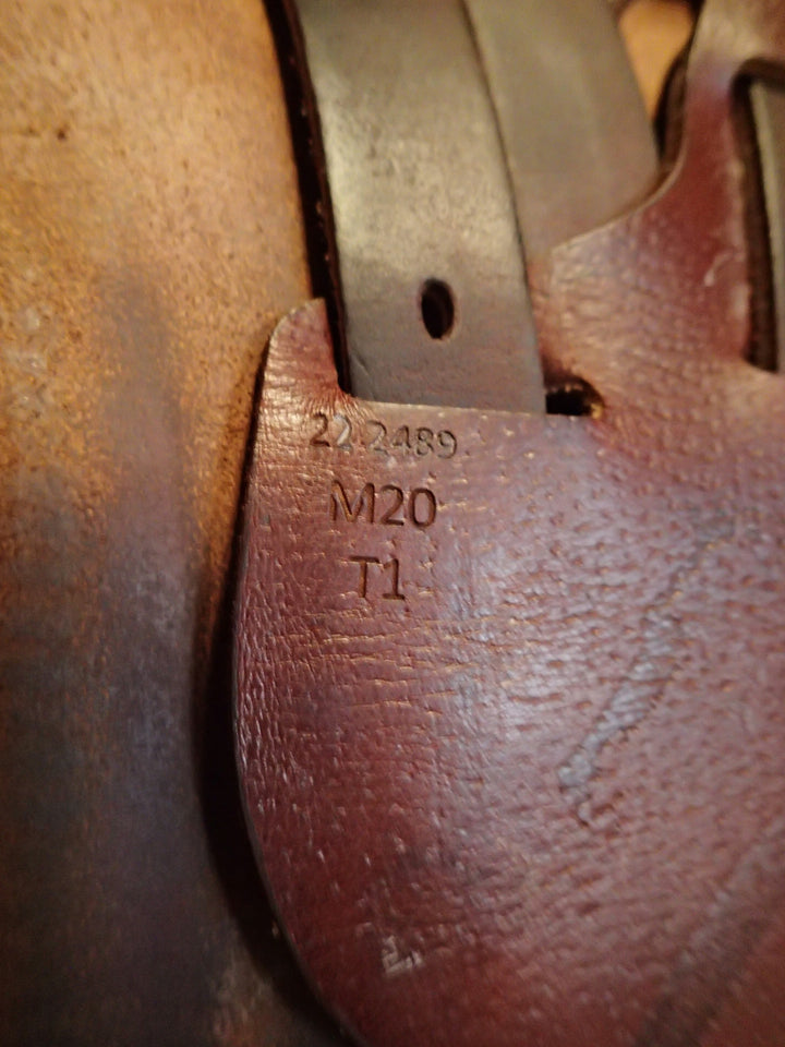 17.5" Antares Evolution Saddle - Full Buffalo - 2022 - 4AB Flaps - 4.5" dot to dot (961)