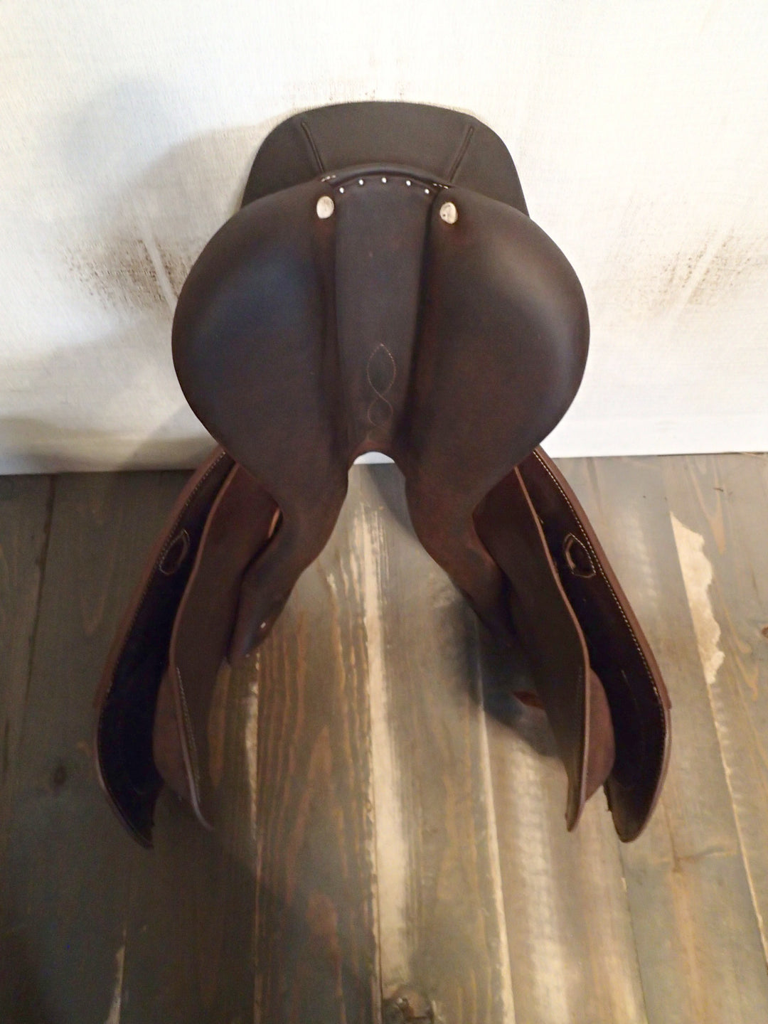 17.5" Antares Evolution Saddle - Full Buffalo - 2022 - 4AB Flaps - 4.5" dot to dot (961)