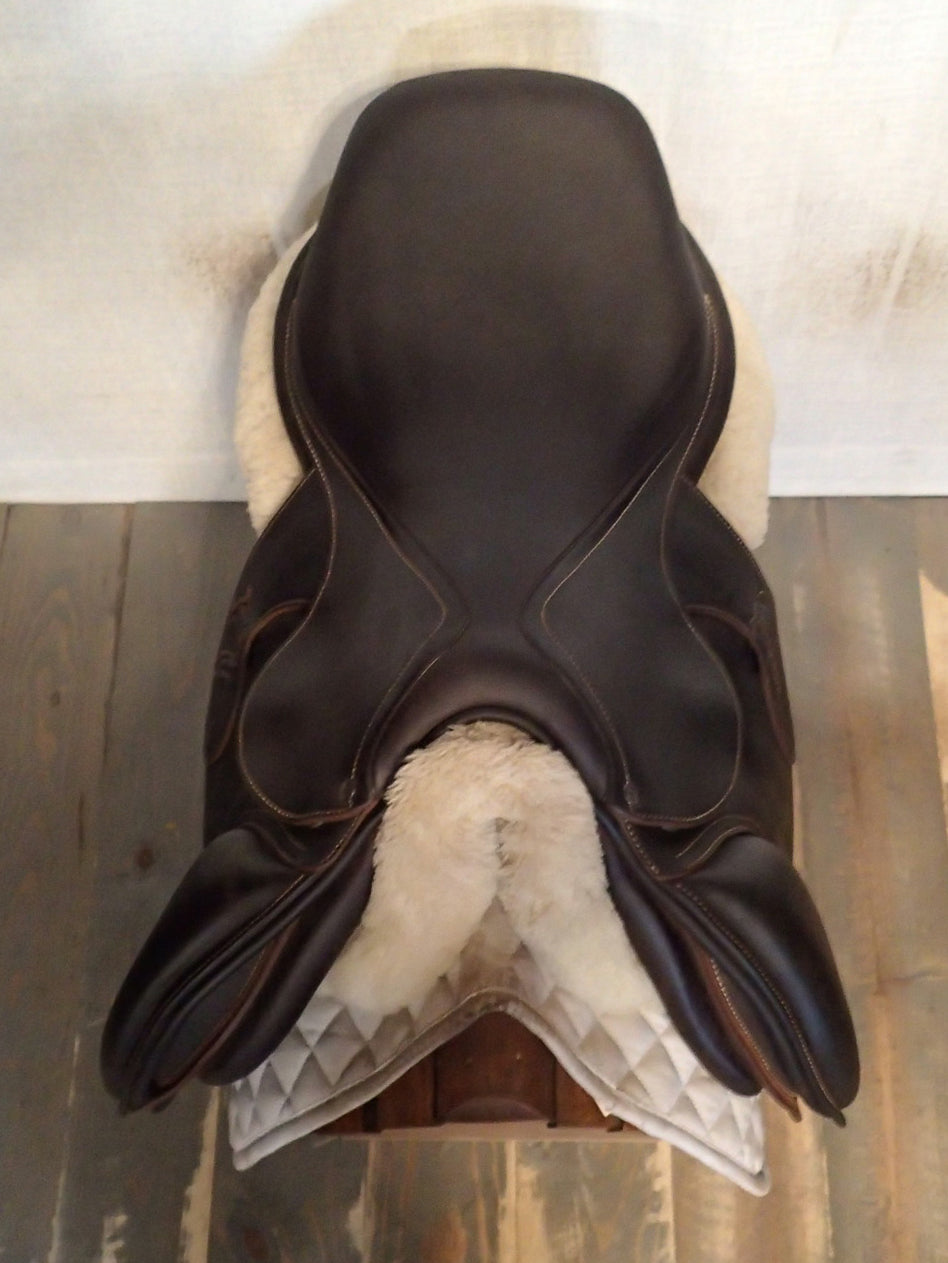 17.5" Antares Evolution Saddle - Full Buffalo - 2022 - 4AB Flaps - 4.5" dot to dot (961)