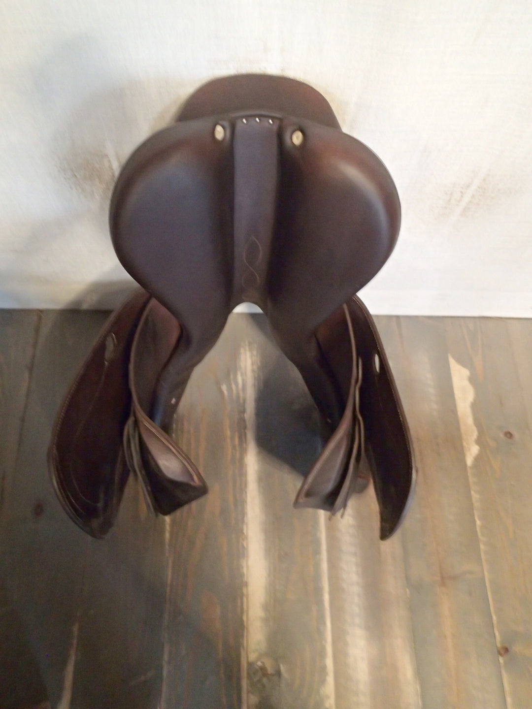 18" Antares Connexion Saddle - Full Buffalo - 2017 - 3A Flaps - 5" dot to dot (963)