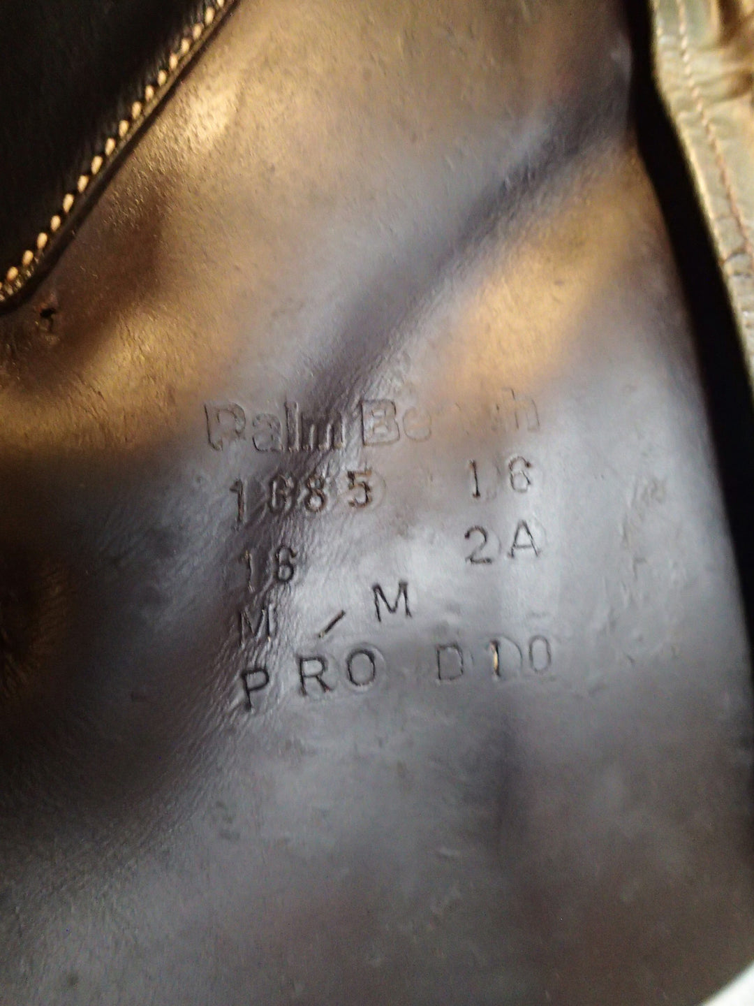 16" Voltaire Palm Beach Saddle - Full Buffalo - 2016 - 2A Flaps - 4.75" dot to dot - Pro Panels