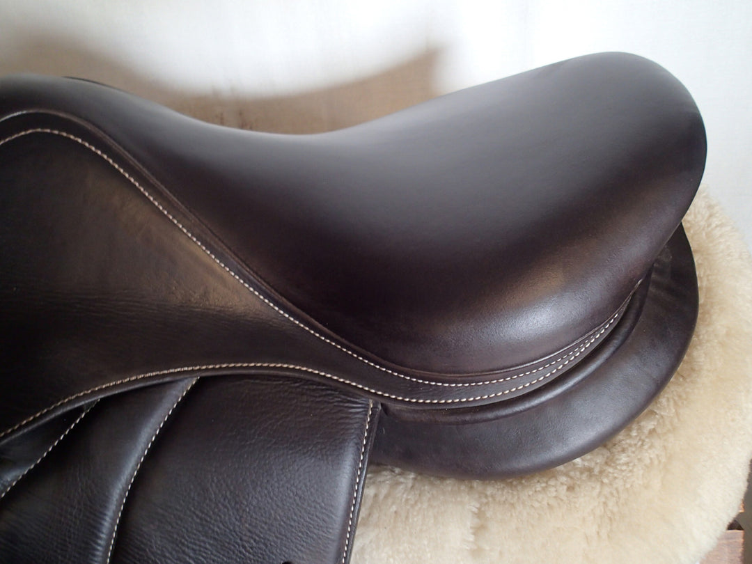16.5" Voltaire Palm Beach Saddle - Full Buffalo - 2024 - 3AA Flaps - 4.75" dot to dot - Pro Panels (967)