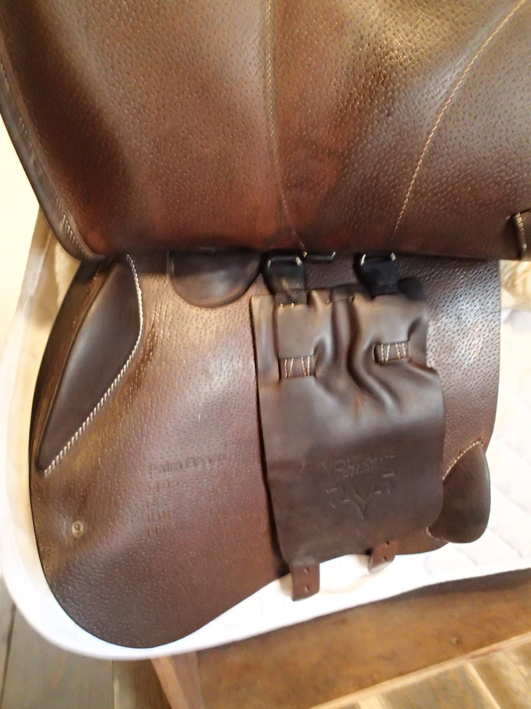 18" Voltaire Palm Beach Saddle - Full Buffalo - 2024 - 3AA Flaps - 4.75" dot to dot - Pro Panels (968)