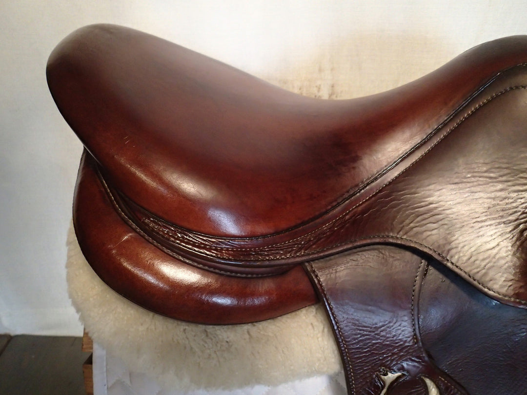 17.5" Antares Connexion Saddle - Full Calfskin - 2019 - 3AB Flaps - 4.5" dot to dot