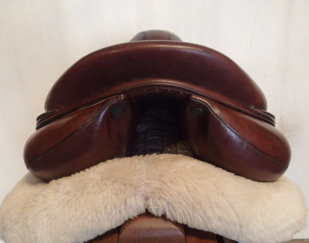 17.5" Devoucoux Biarritz Lab Saddle - 2019 - 2AA Flaps - 4.5" dot to dot