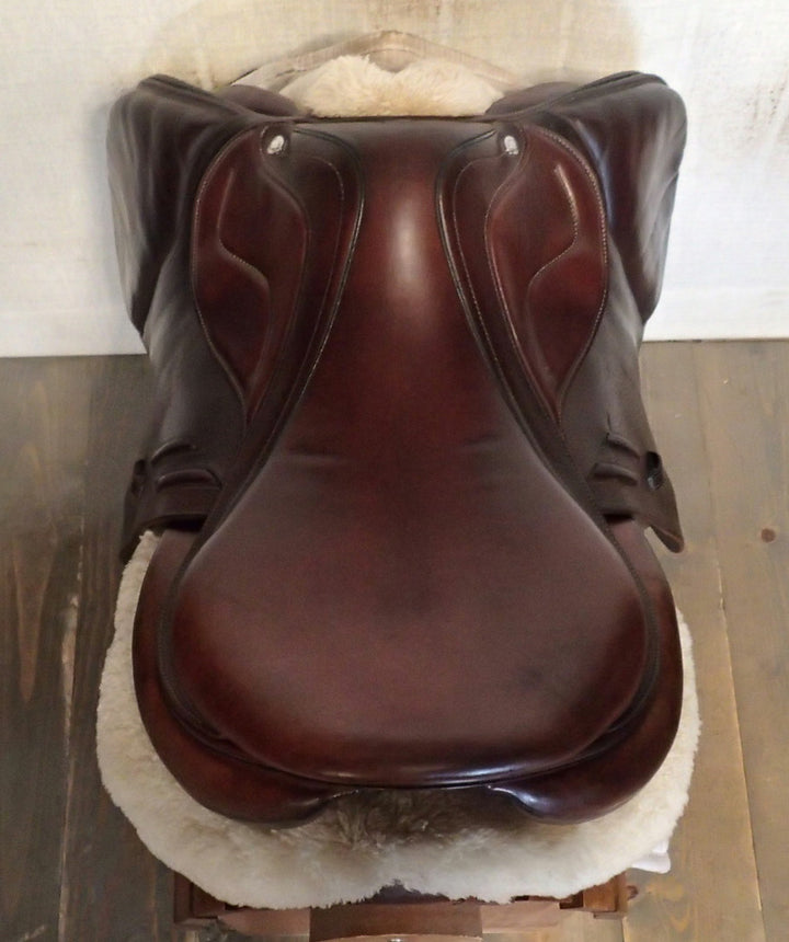 17.5" Devoucoux Biarritz Lab Saddle - 2019 - 2AA Flaps - 4.5" dot to dot
