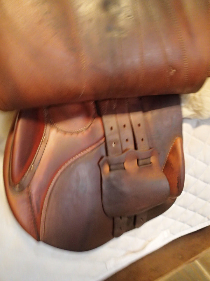 17" Butet Premium Saddle - Full Calfskin - 2018 - L Seat - 1 Flaps - 4.25" dot to dot (972)