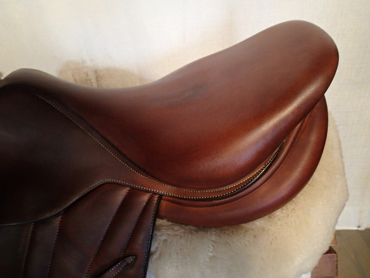 17" Butet Premium Saddle - Full Calfskin - 2018 - L Seat - 1 Flaps - 4.25" dot to dot (972)