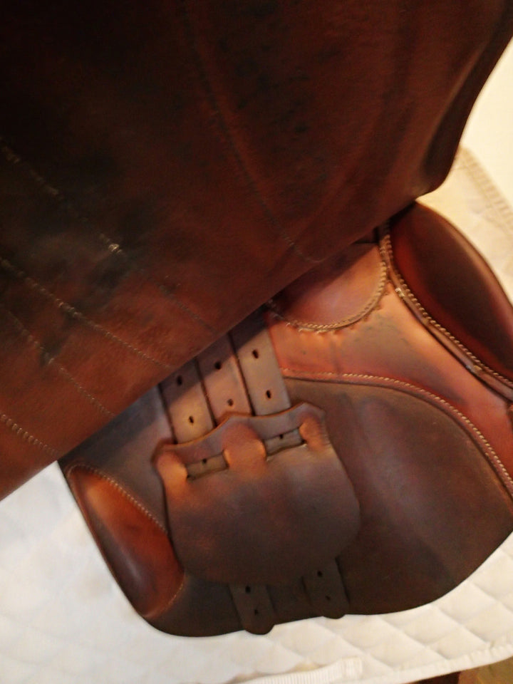 17" Butet Premium Saddle - Full Calfskin - 2018 - L Seat - 1 Flaps - 4.25" dot to dot (972)