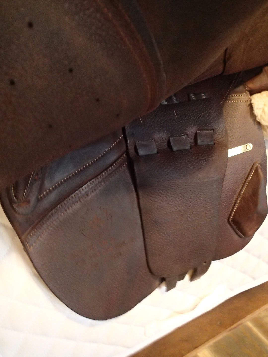 17.5" CWD Hunter 2Gs Saddle - 2020 - 2L Flaps - SE25 - Pro Panels (974)