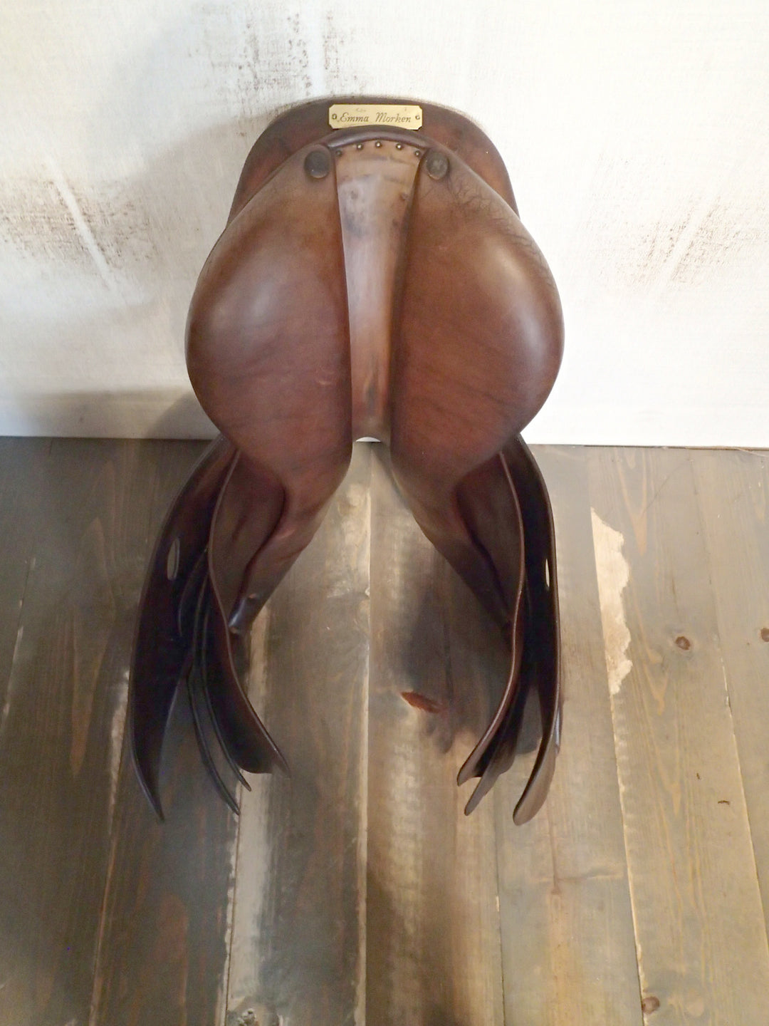 17" Butet Saddle - 1996 - L Seat - 1 Flaps - 4.25" dot to dot (975)