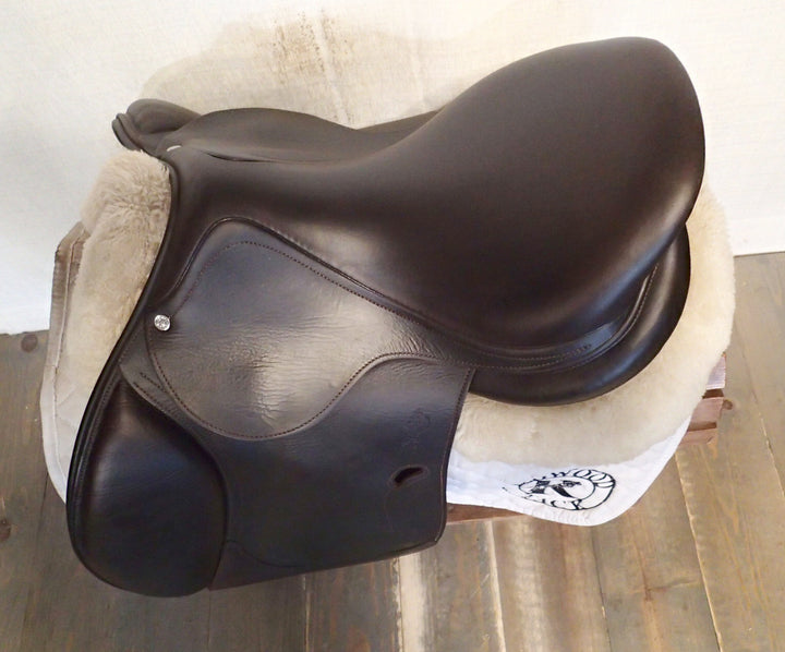 17" Antares Connexion Saddle - Full Buffalo - 2019 - 2N Flaps - 5" dot to dot (976)