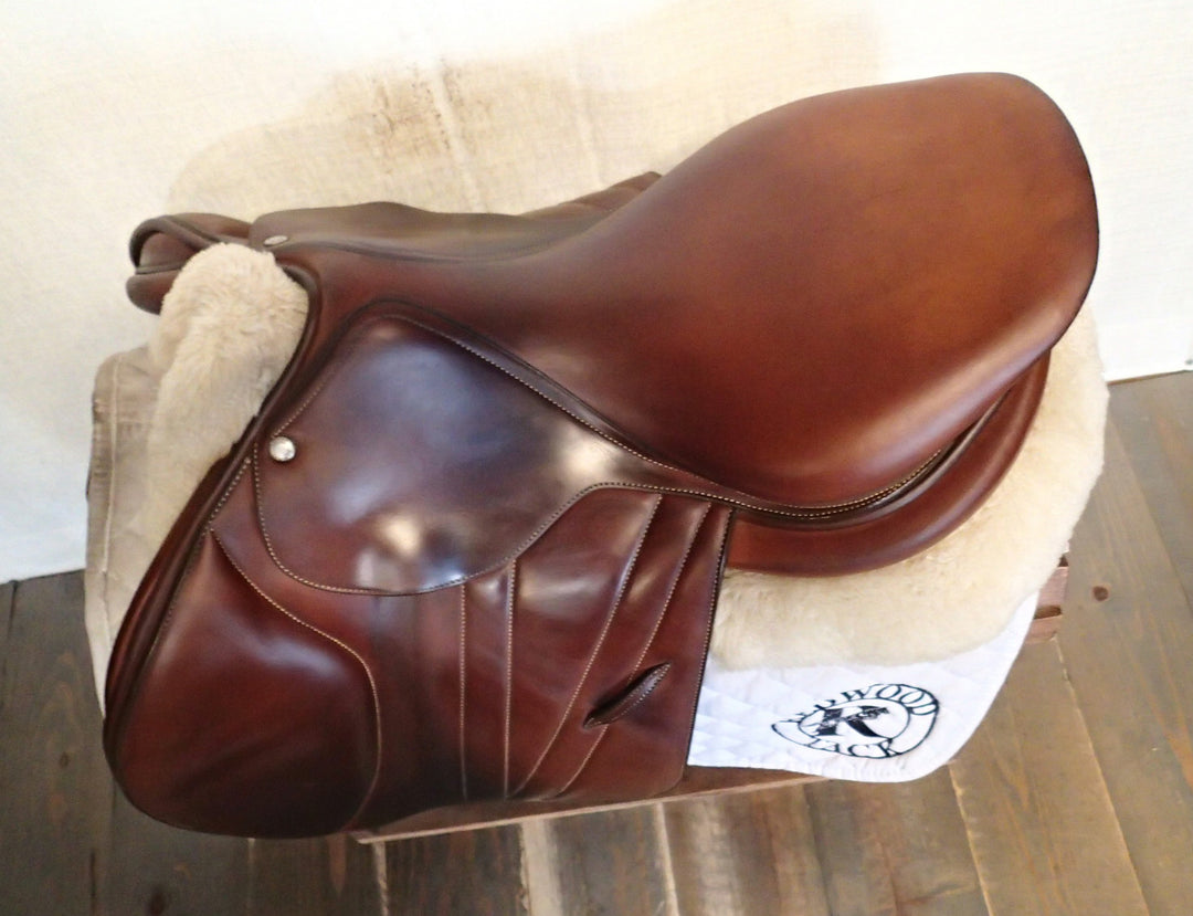 17" Butet Premium Saddle - Full Calfskin - 2017 - L Seat - 2.5 Flaps - 4.25" dot to dot (980)