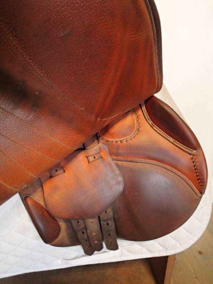 17" Butet Premium Saddle - Full Calfskin - 2017 - L Seat - 2.5 Flaps - 4.25" dot to dot (980)