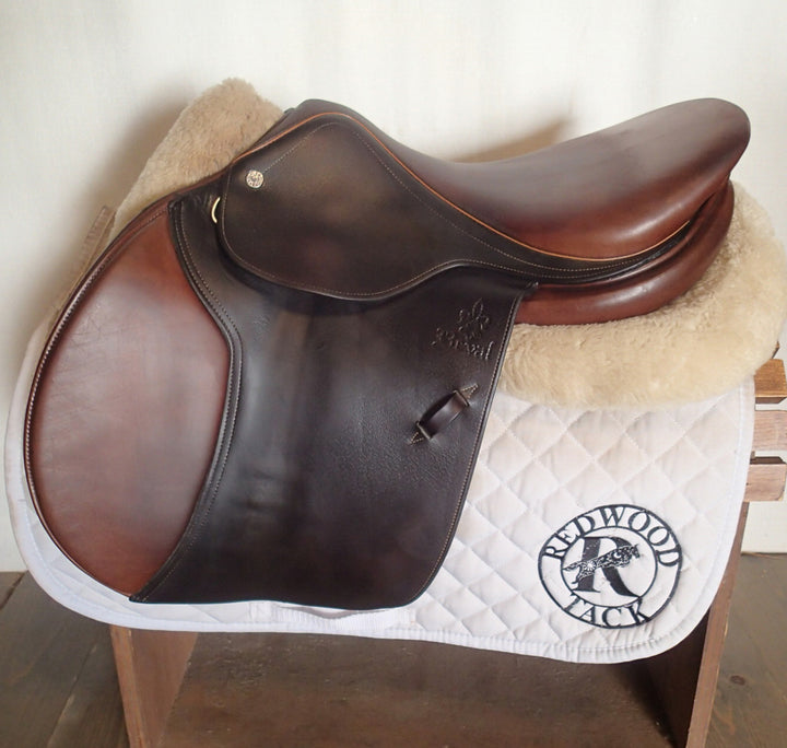 16.5" Beval Artisan Saddle - 2015 - 4.5" dot to dot (981)