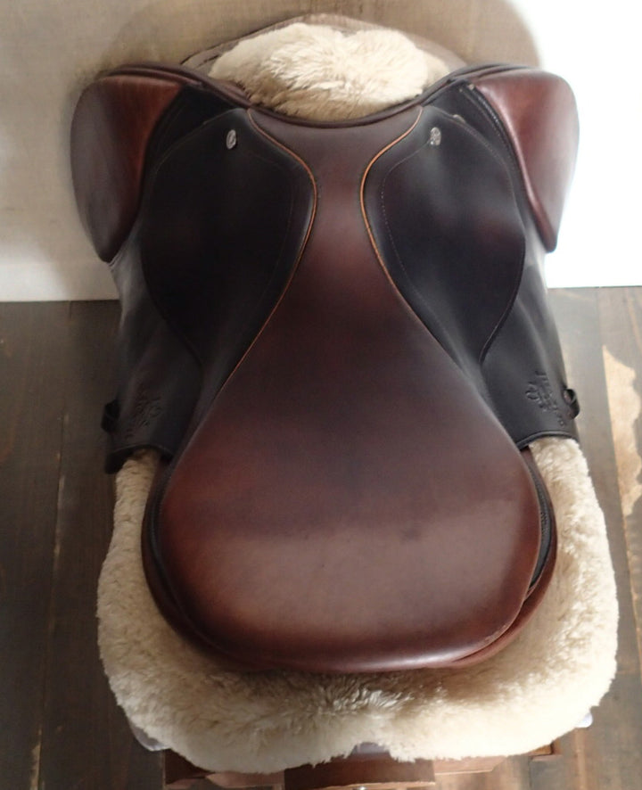 16.5" Beval Artisan Saddle - 2015 - 4.5" dot to dot (981)